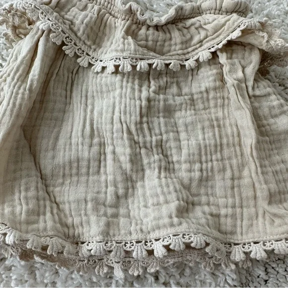 ‼️SOLD‼️ Rylee & Cru Ruffle Top - Picture 2 of 4